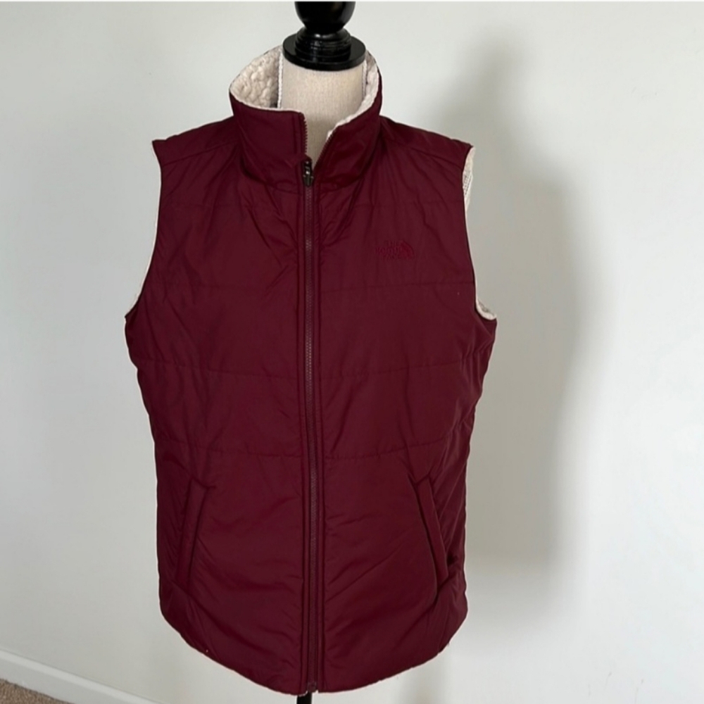 NWOT New North Face Merriewood Reversible Vest Sherpa Puffer Quilted Size Medium - Picture 3 of 13